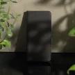 Smart Magnet iPhone 16 6,1" oldalra nyíló tok, fekete